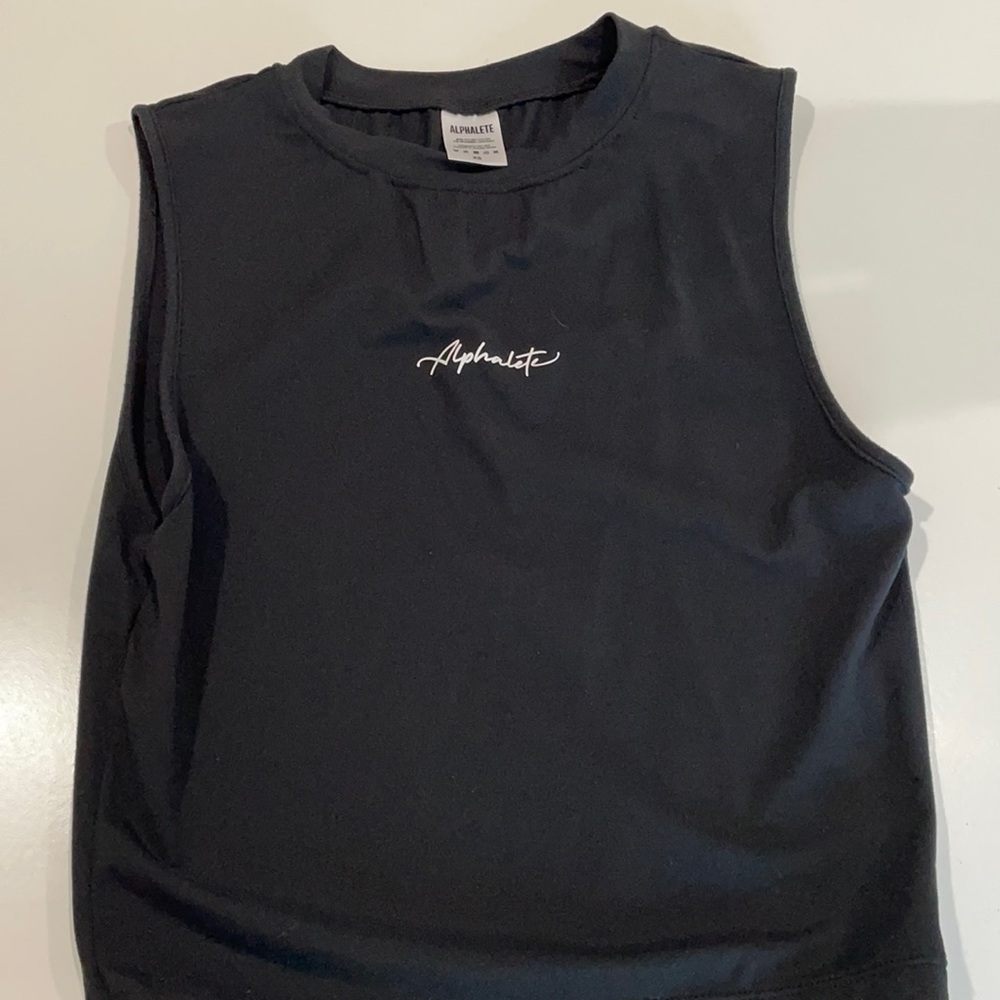 Alphalete crop top